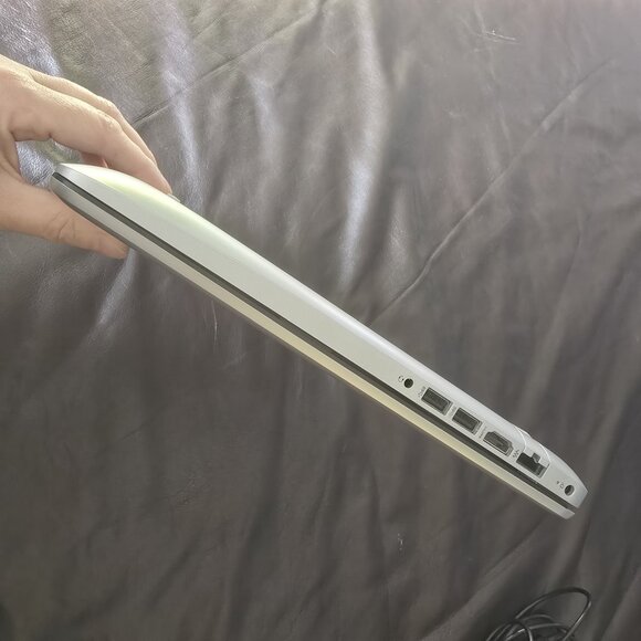 HP 17" Laptop - touchscreen, 12gb RAM, 1TB HDD, ** Ubuntu Linux OS **, flaw - Picture 6 of 11